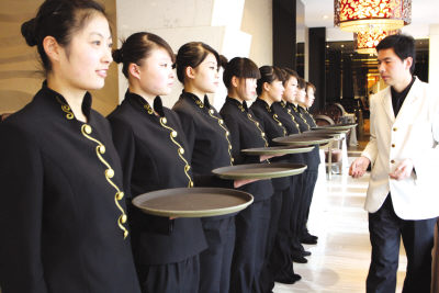 七步教你吸引更多客人 餐饮服务的核心技巧详解